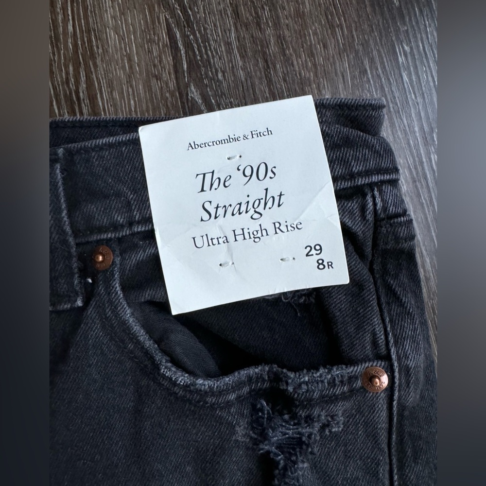 Abercrombie & Fitch Black Ultra High Rise 90s size 29R (8)